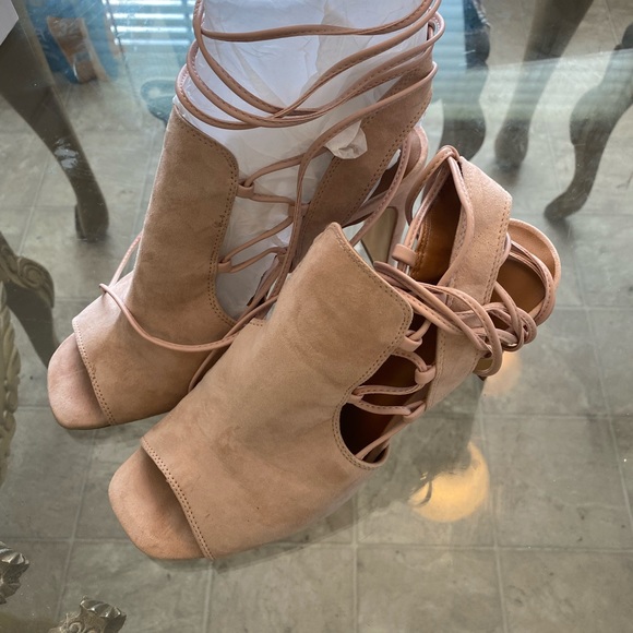 H by Halston Blushed colored sling back 9.5 - Picture 8 of 15